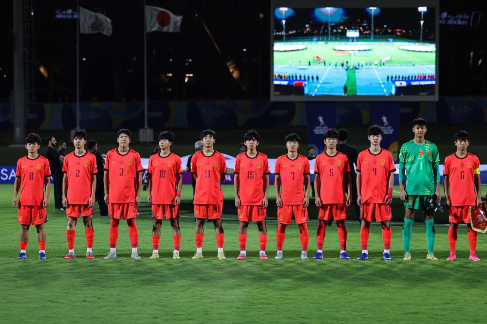 巴萨本赛季西甲四名对手上半场红牌领跑五大联赛